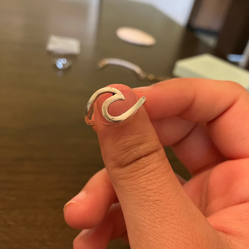 Silver Wave Ring - Picture 5 of 5